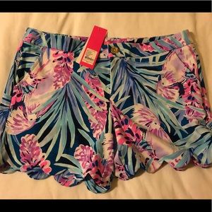 Lilly Pulitzer buttercup shorts, size 8 NWT